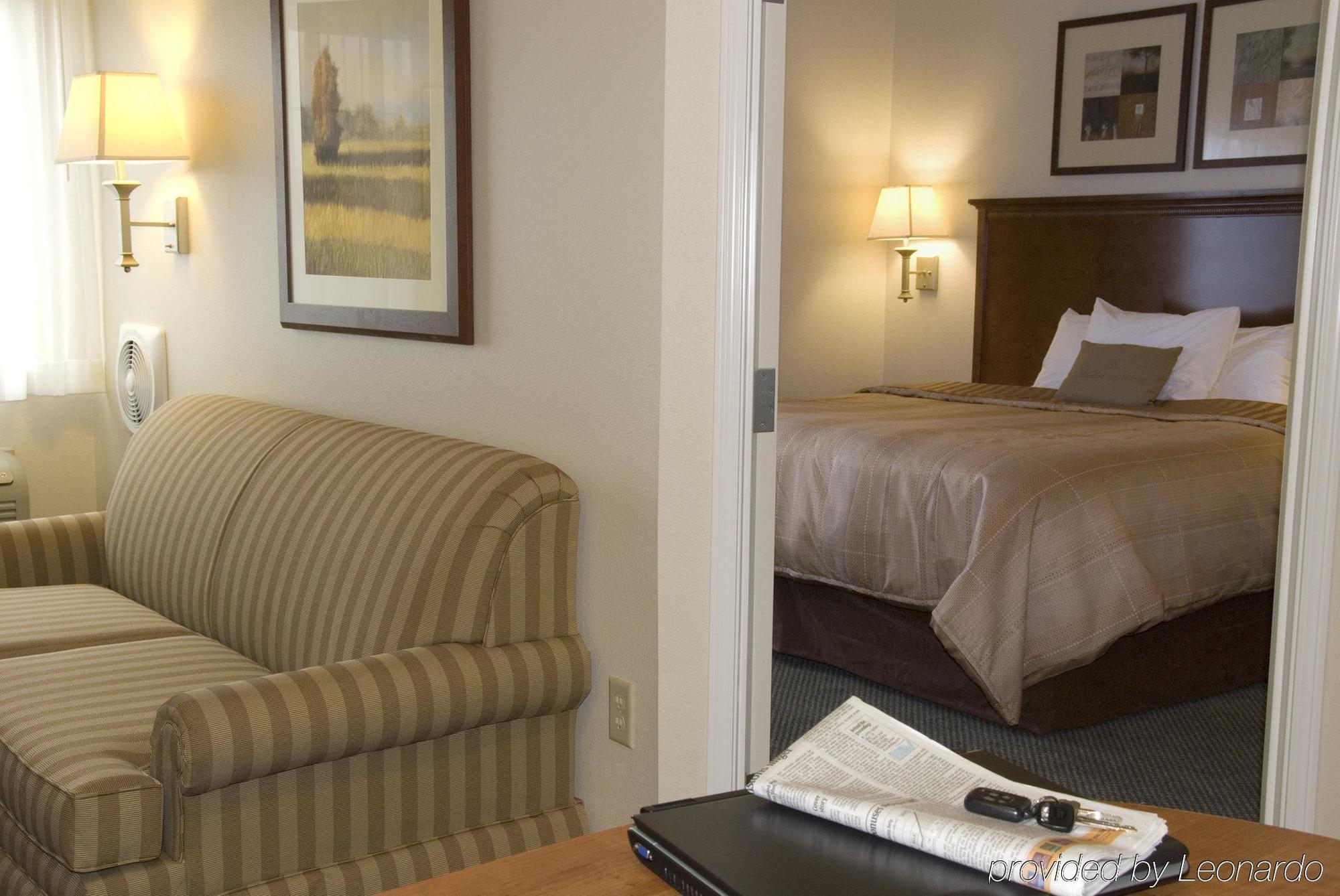 Candlewood By Ihg Hotel Joplin